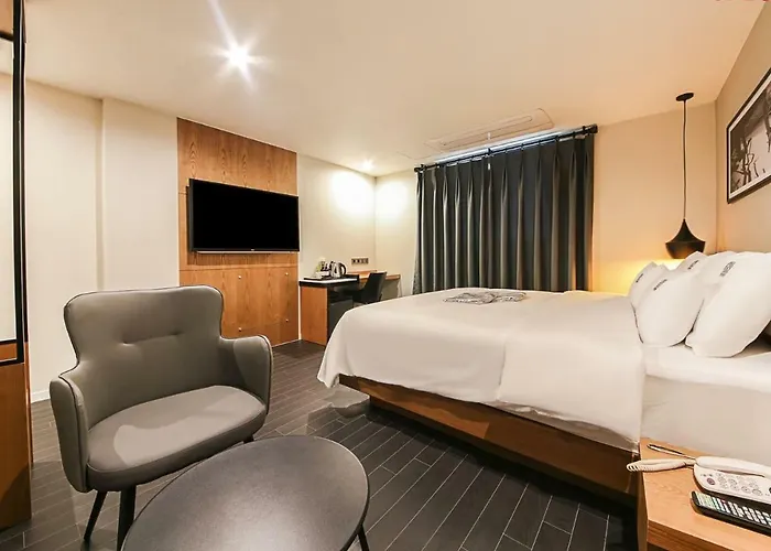 Hotel Gray 191